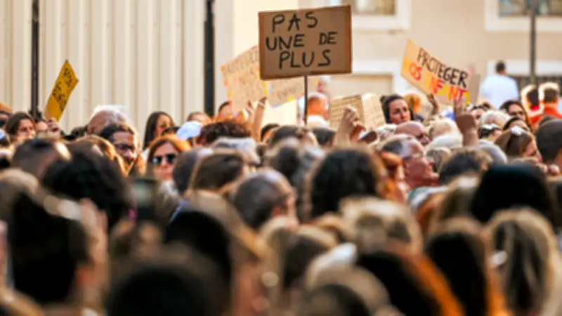 Nouveaux rassemblements en France pour une loi contre les violences sexuelles