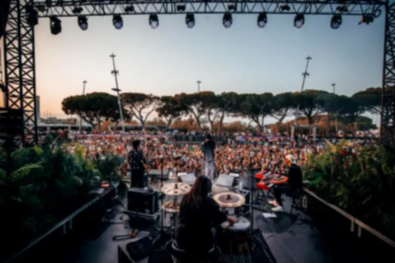 Nuits Carrées : 20 ans de festival à Antibes, de la poussière aux étoiles