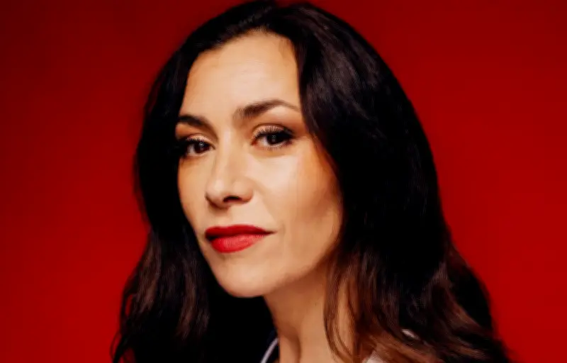 Olivia Ruiz : sa rencontre avec Annie Ernaux, « une des plus belles de ma vie »