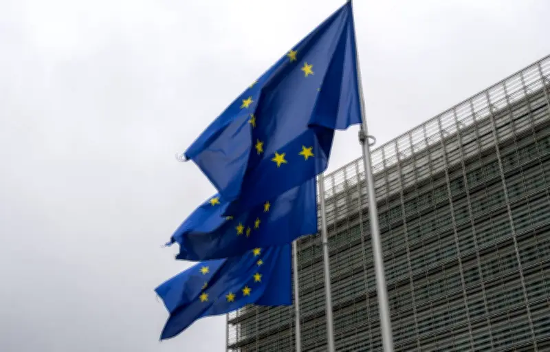Onze pays européens réclament des restrictions renforcées contre les touristes russes