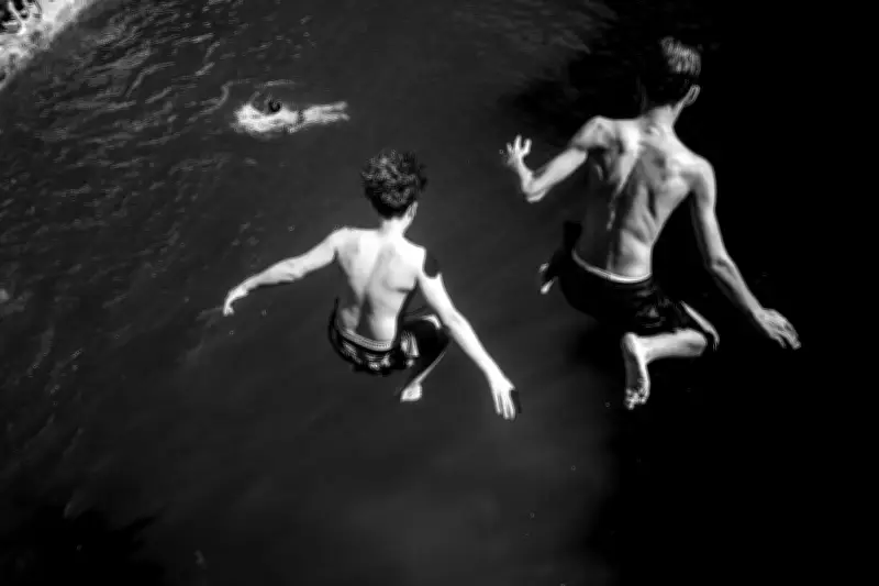 Paris : baignade légale dans le canal Saint-Martin, les habitants ravis