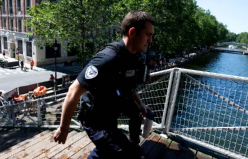 Paris pourrait autoriser la baignade dans le canal Saint-Martin