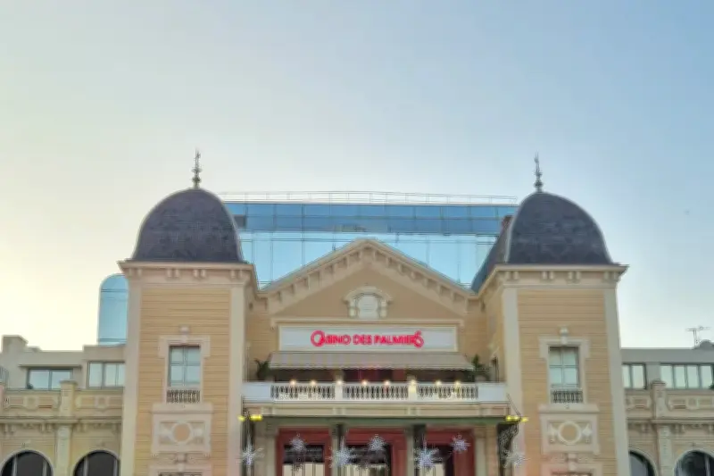 Pasino d'Hyères : barbecues géants, dîner blanc et soirée littéraire pour un été brillant