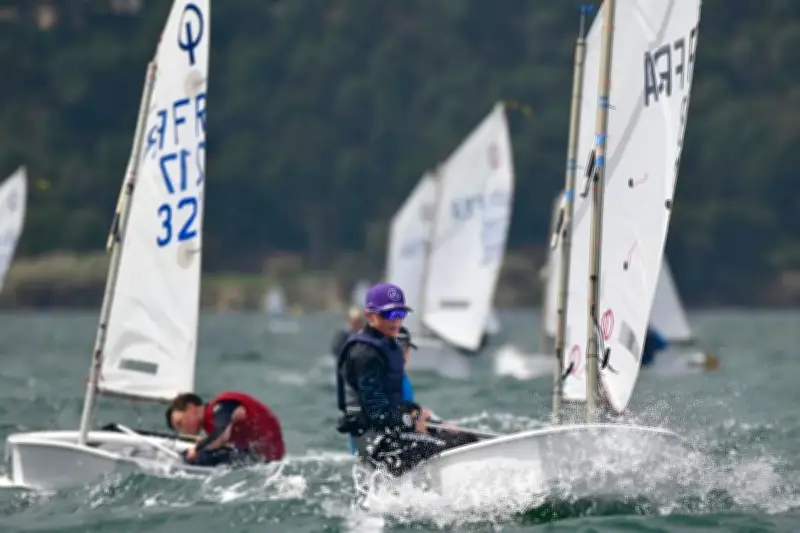 Paul Masson, 14 ans, vise le titre mondial d'Optimist à Tanger