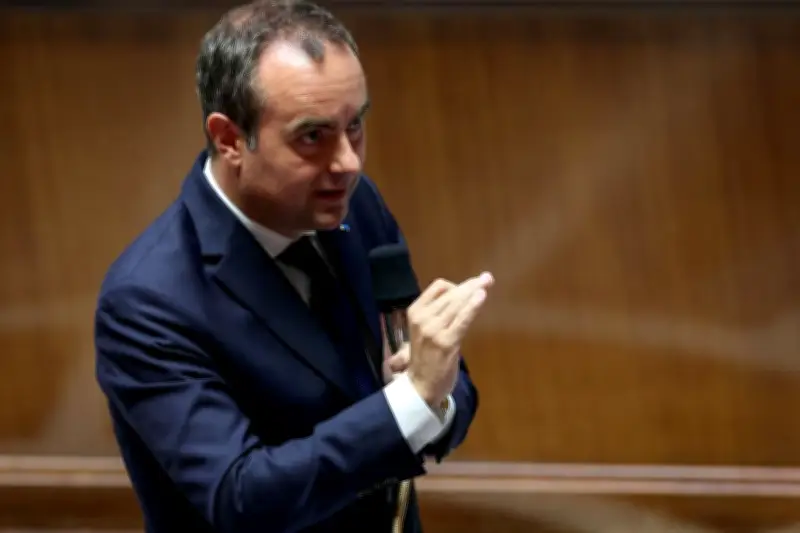Pauvreté : l'idée de Lecornu de faire payer les casseurs ciblant les prestations sociales