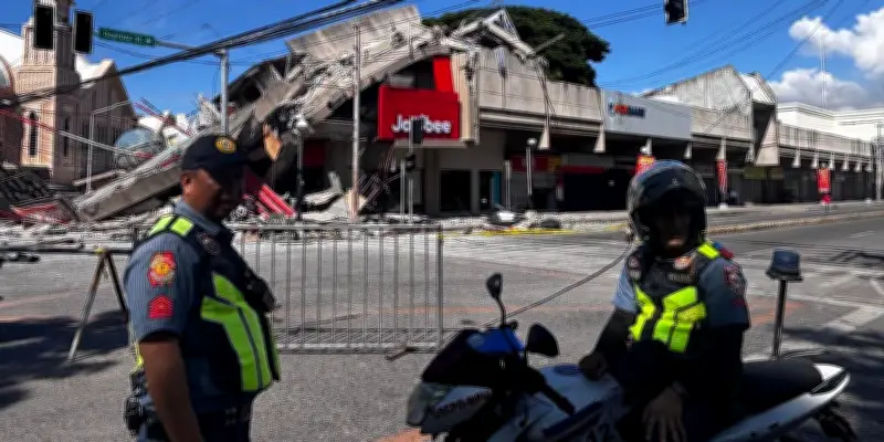 Philippines : un mort dans un séisme, alerte au tsunami levée