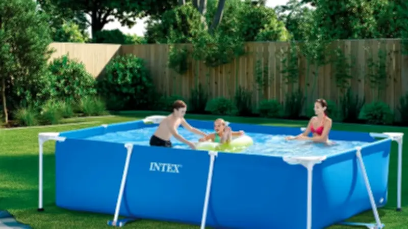 Piscine hors sol Intex à 88,49 € : le succès fou sur Amazon