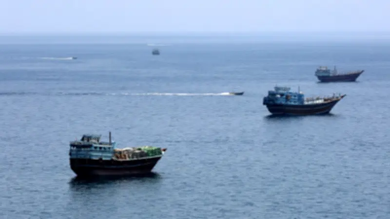 Plan d'évacuation d'Ormuz suspendu après attaque, 11 000 marins bloqués