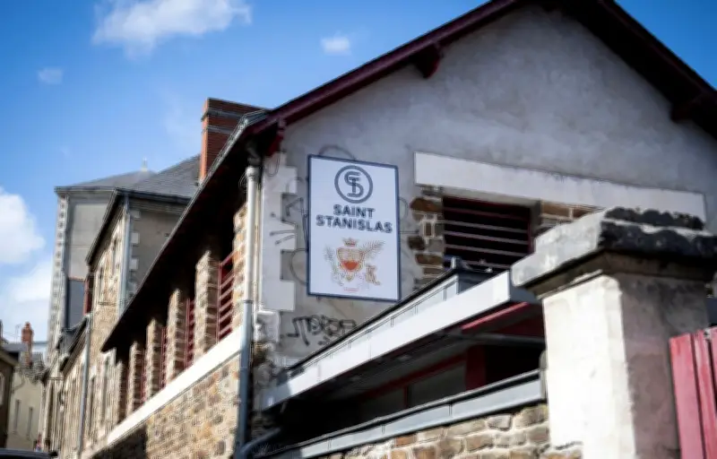 Plaque mémorielle pour les victimes de Saint-Stanislas à Nantes