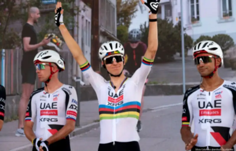 Pogacar écrase la première étape du Tour de Suisse 2026 en solitaire