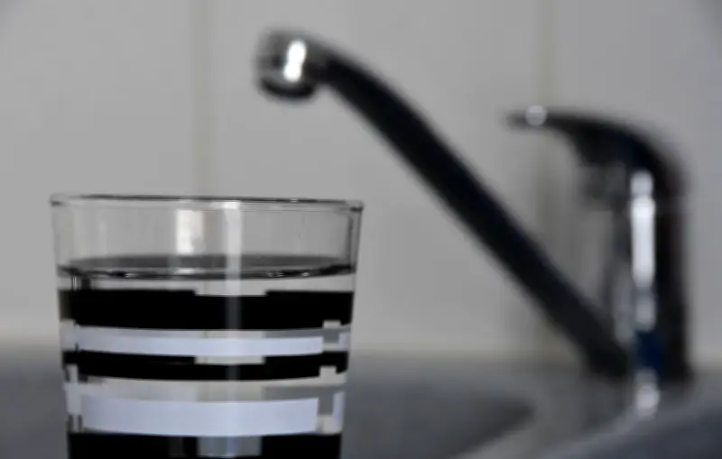 Pollution de l'eau potable : menace systémique pour la santé selon des médecins