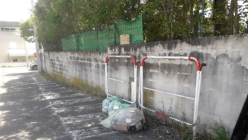 Pont-Saint-Esprit : riverains excédés par les dépôts sauvages de sacs
