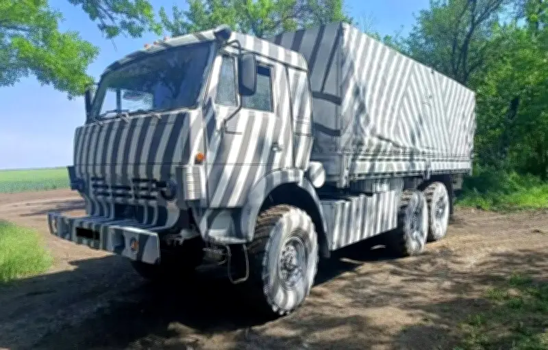 Pourquoi les Russes peignent leurs camions en zèbre pour tromper les drones ukrainiens