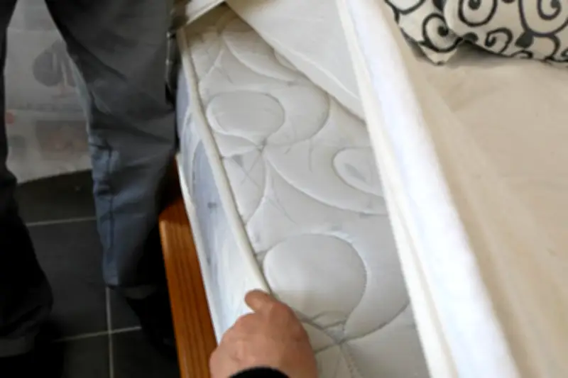Prison ferme pour un escroc au matelas multirécidiviste à Menton