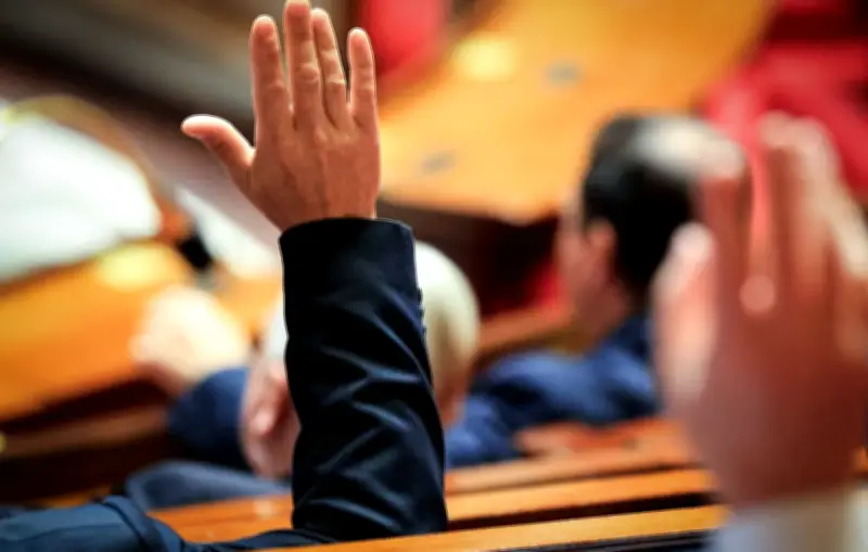 Protection des enfants: le texte adopté à l'unanimité à l'Assemblée