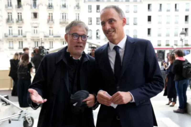 Présidentielle 2027 : Faure et Glucksmann renouent le dialogue au PS