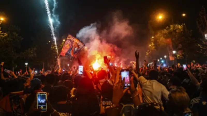 PSG : un mort et une personne en urgence absolue après avoir sauté dans la Seine