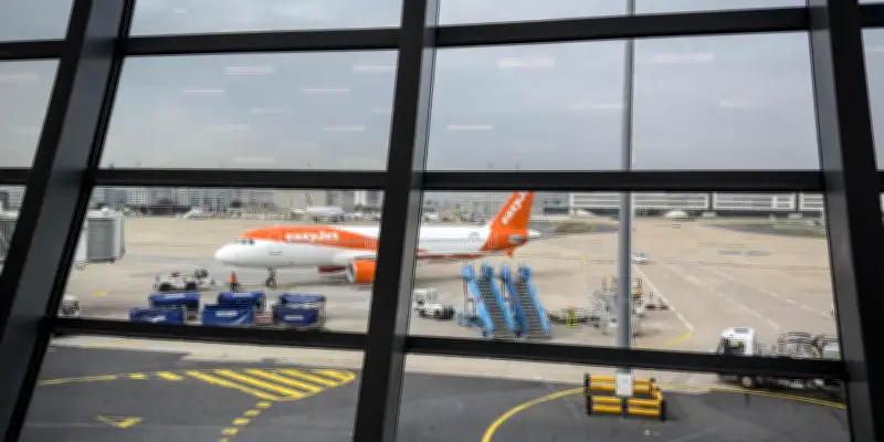 Rachat d'EasyJet par Castlelake : la financiarisation du secteur aérien s'accélère