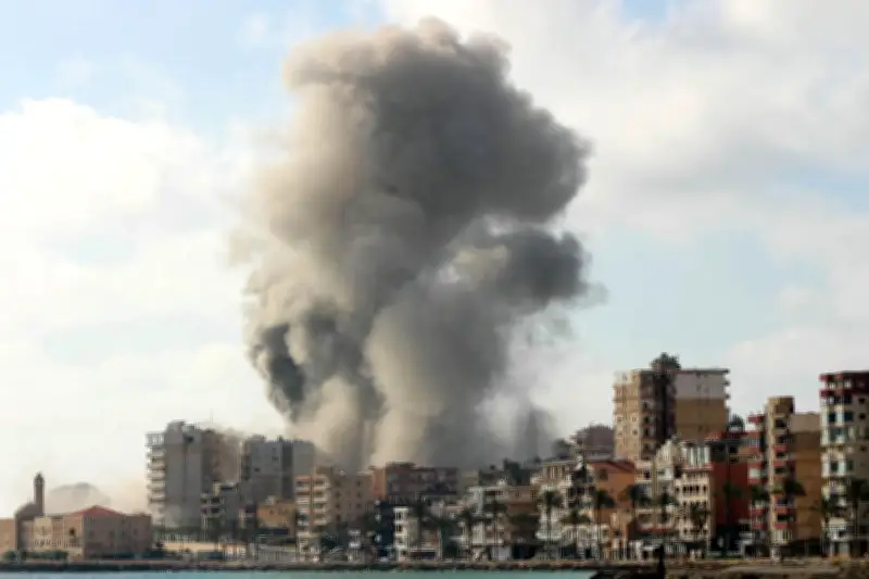 Raids israéliens majeurs en Iran : le cessez-le-feu brisé, le pétrole flambe
