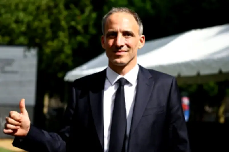 Raphaël Glucksmann face au syndrome Delors pour la présidentielle