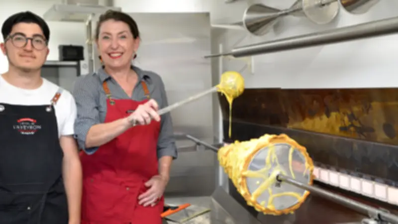 Recette secrète de Mémé Mouly révélée à Agde : gâteau à la broche aveyronnais