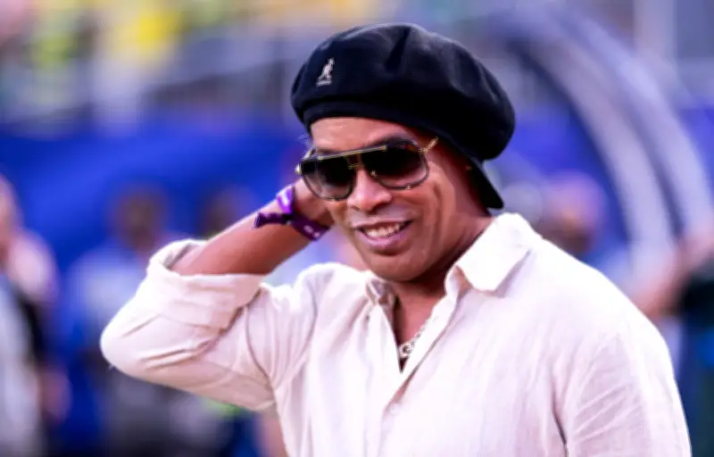 Ronaldinho sort de sa retraite à 46 ans pour jouer en 3e division italienne