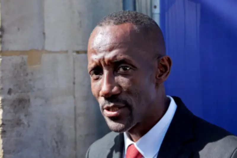 Saint-Denis porte plainte après une banderole raciste appelant à la « remigration » sur la basilique