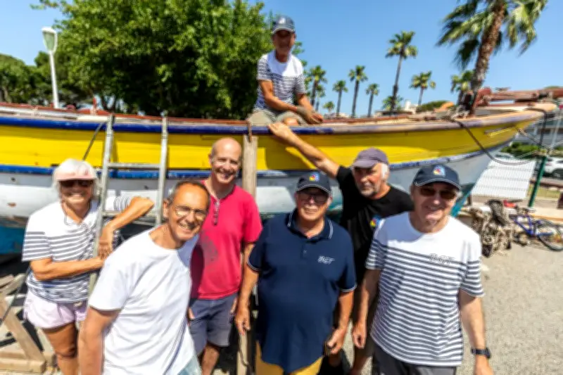 À Saint-Raphaël, les bénévoles des BGT restaurent les pointus avec passion