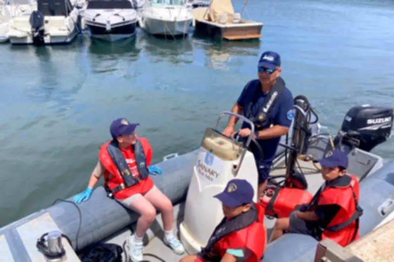 Sanary : des jeunes sensibilisés à la propreté des eaux avec Rade Propre
