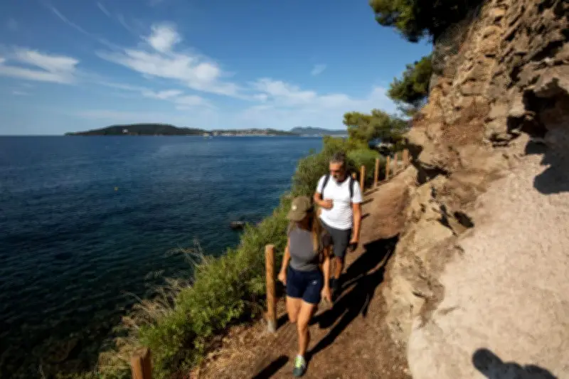Sentier du littoral de Toulon : où randonner et où ça coince encore ?