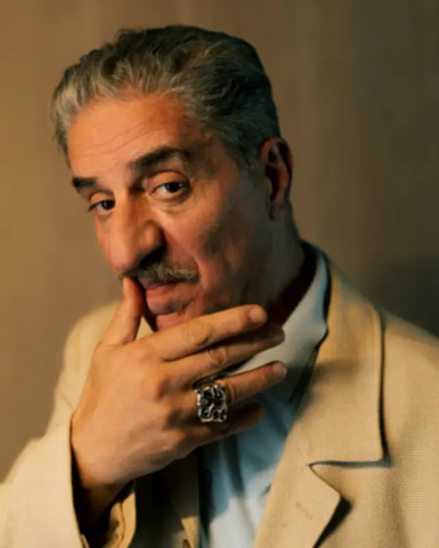 Simon Abkarian : de la guerre à la Gaule, itinéraire d'un acteur engagé