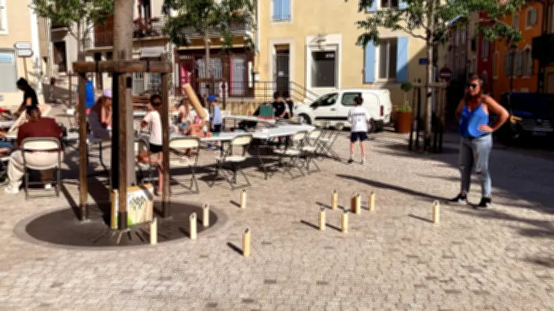 Soirée jeux de société sur la place du Marché à Servian le 12 juin