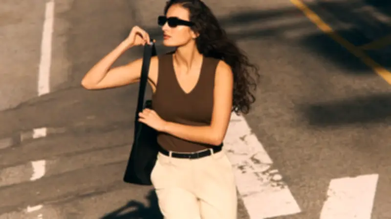 Soldes UNIQLO : 5 essentiels à prix réduits pour un été stylé et économique