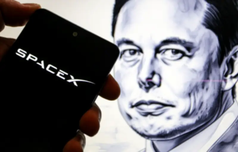 SpaceX s'envole en Bourse : la fortune d'Elon Musk dépasse 1 000 milliards