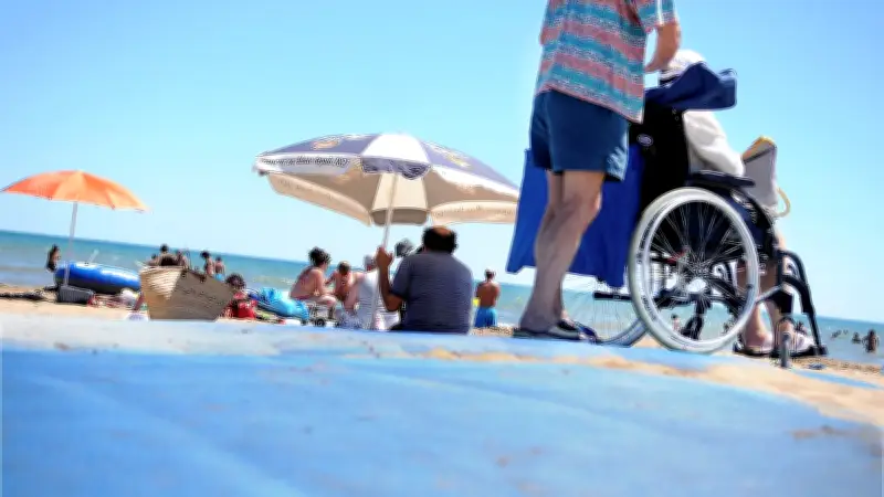 Sète installe des abris PMR sur ses plages et crée une délégation inclusion