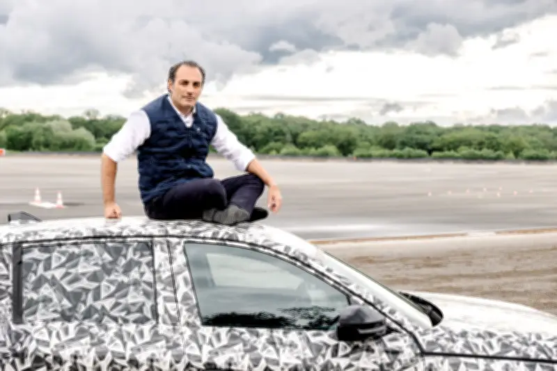 Stellantis : Antonio Filosa annonce un reset total de l'entreprise