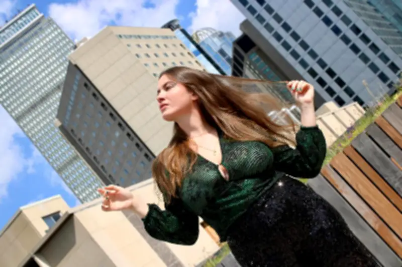 Stéfane, la chanteuse niçoise qui monte, entre Berklee et Broc Festival