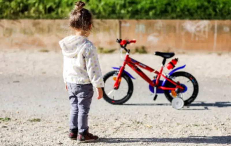 Suspect pédophile interpellé dans le Jura pour photos d'enfants