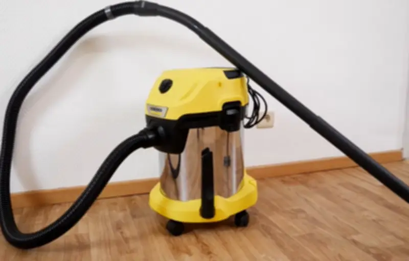 Test Kärcher WD 3 S : aspirateur eau/poussière puissant mais bruyant