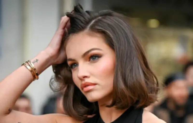 Thylane Blondeau épouse Benjamin Attal à Paris, une union sous le signe du deuil