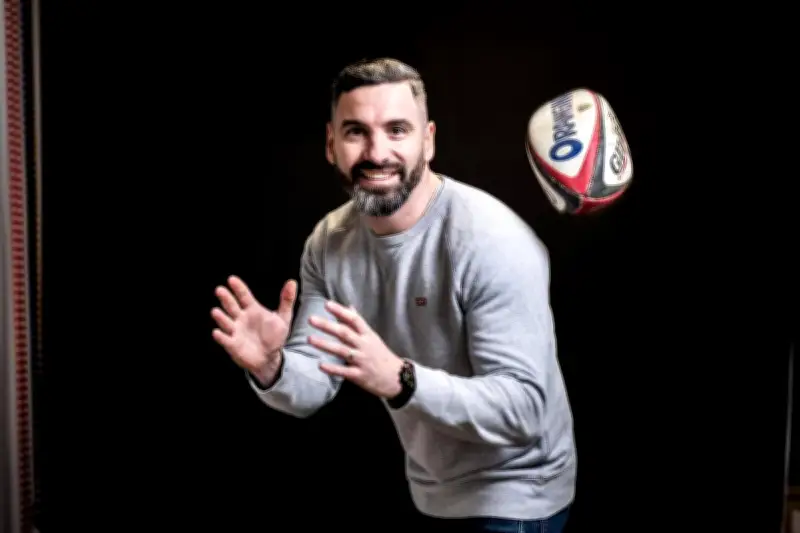 Ton Pote Gillian, influenceur varois, reprend le rôle de Loulou dans le reboot d'Un gars, une fille