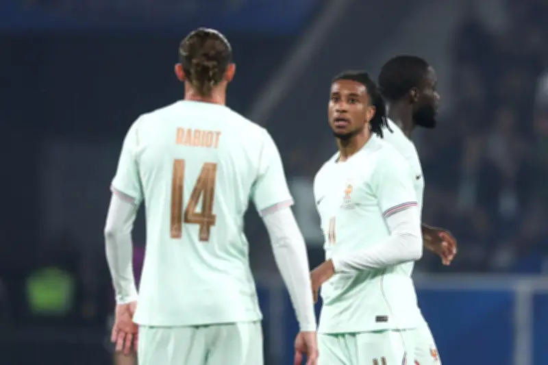 Triplé d'Olise : Les Bleus battent l'Irlande du Nord 3-1 avant le Mondial