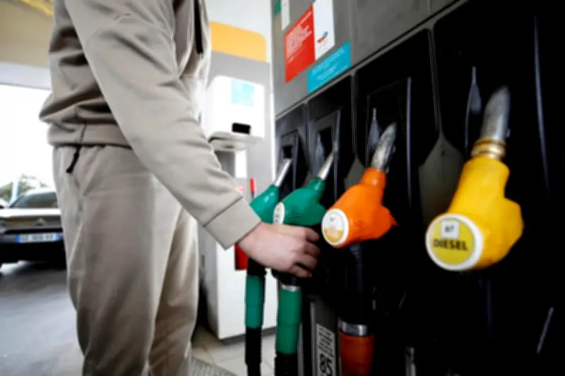 Trump accuse les compagnies pétrolières de gruger les automobilistes