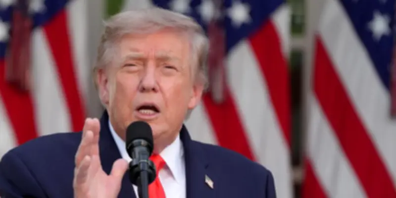Trump accuse l'Iran de violation «stupide» du cessez-le-feu