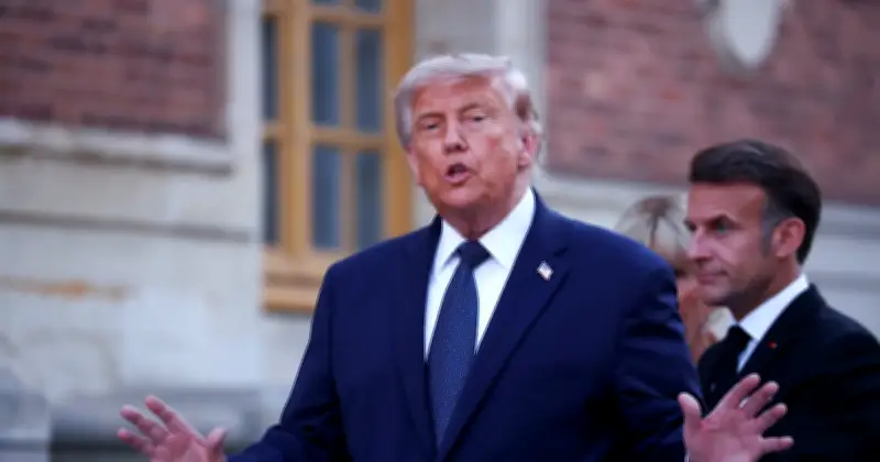 Trump et Pezeshkian signent l'accord de paix Iran-États-Unis
