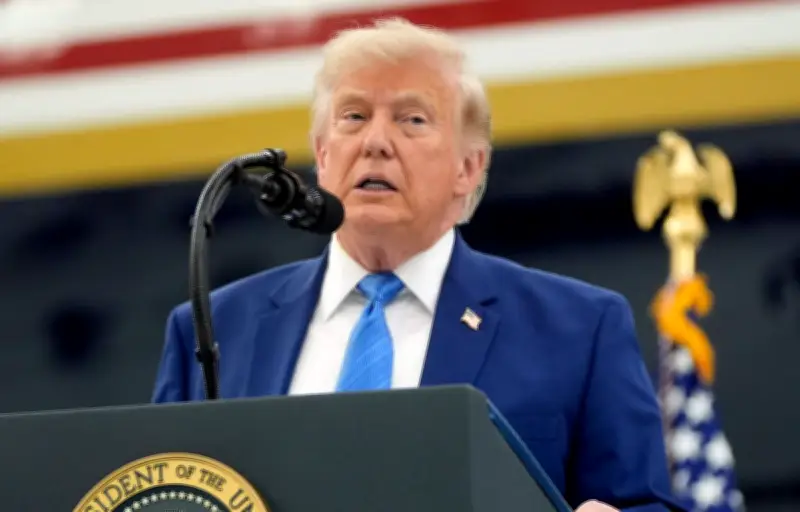 Trump menace d’anéantir l’Iran, Téhéran riposte par des frappes