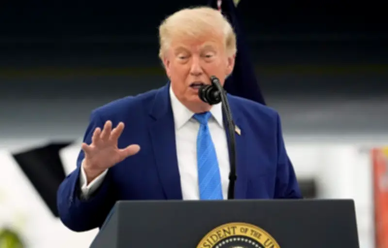 Trump menace d'imposer un péage dans le détroit d'Ormuz