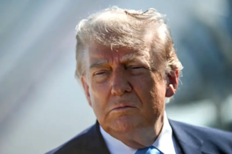Trump punit l'Allemagne mais ménage la Pologne, la presse s'indigne