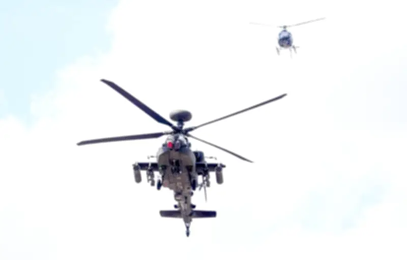 Trump rassurant après le crash d'un hélicoptère Apache près d'Ormuz