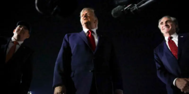 Trump se contredit sur l'Iran : 100 jours de discours analysés